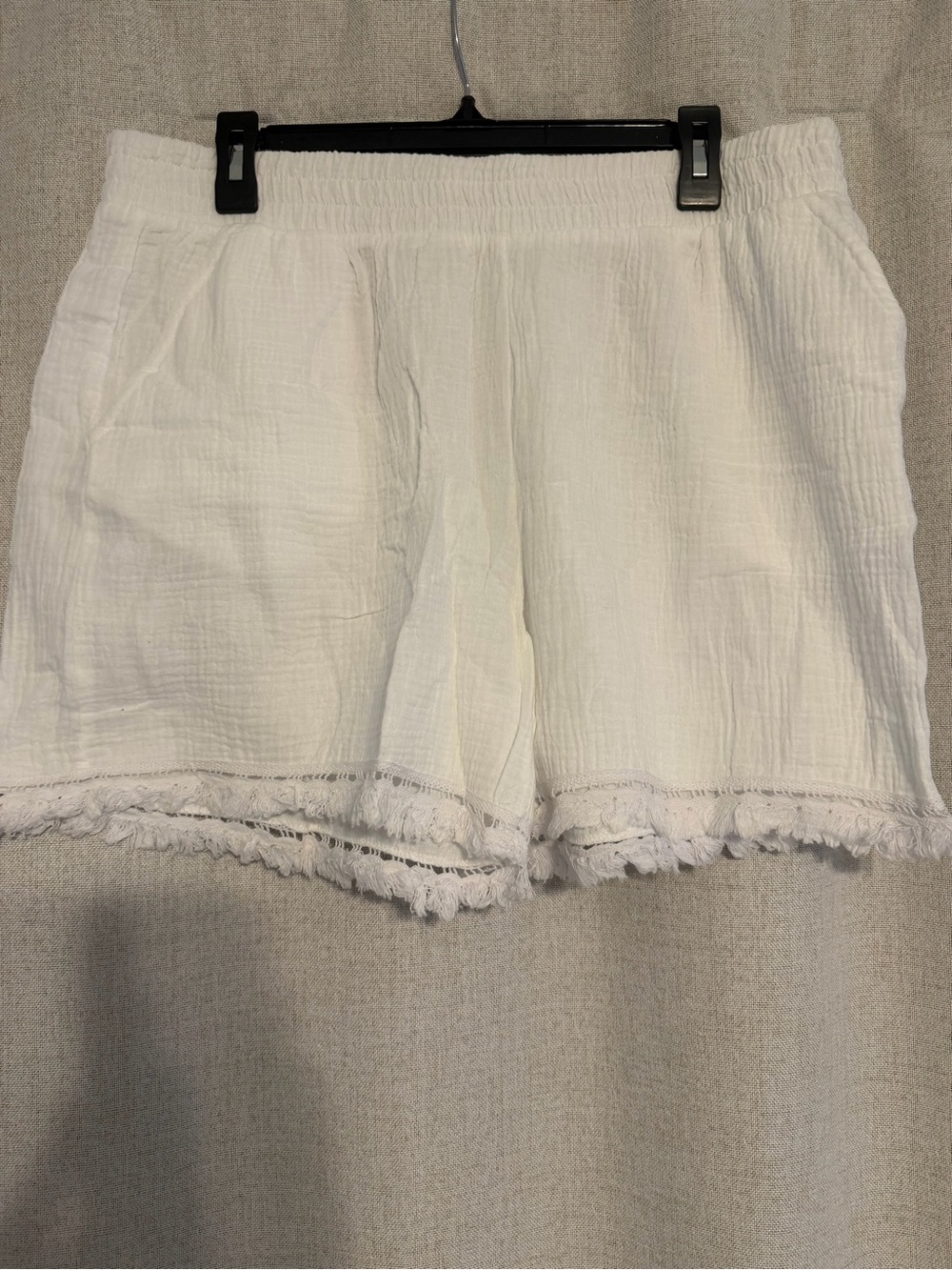 Women's White Cotton Gauze Fringe Hem Shorts